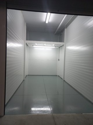 ALQUILO PLAZA GARAJE CERRADA 15 M2 CON SOBREPISO