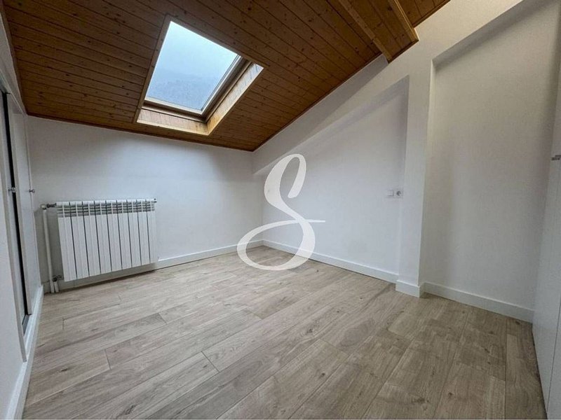 2-bedroom penthouse for sale in Encamp · 5 of 48