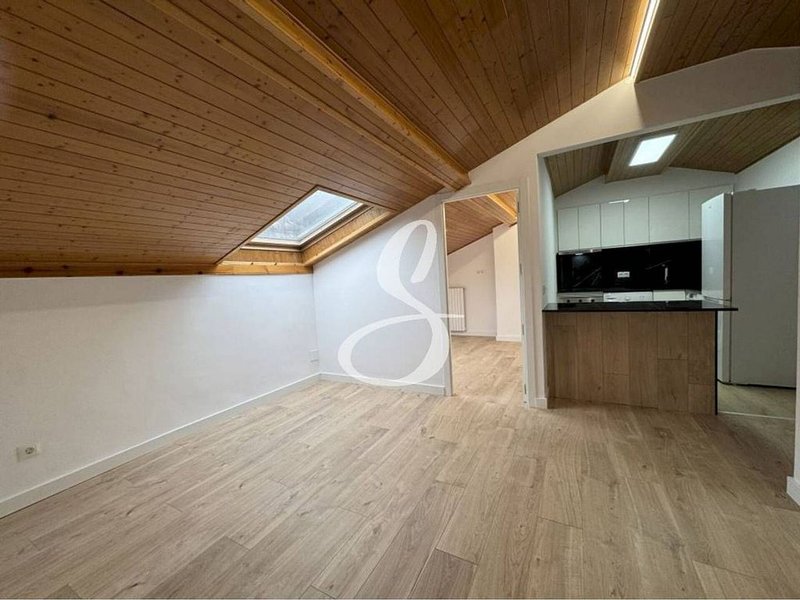 2-bedroom penthouse for sale in Encamp · 6 of 48