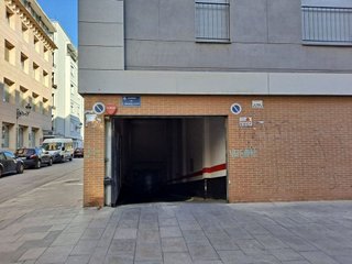 Garaje en alquiler en El Pilar en Valencia
