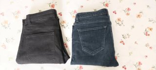 Pantalones vaqueros elásticos negros y azul marino