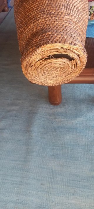Cesto Antiguo Tejido a Mano