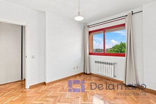 Piso en alquiler en Pacífico en Madrid