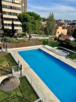 Piso en alquiler en Peñagrande en Madrid