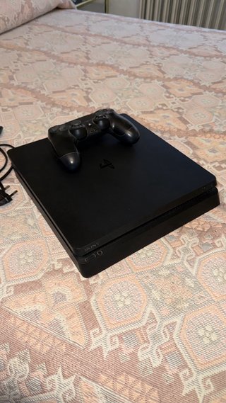 PS4 (PlayStation 4) Negra