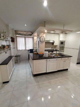 Piso en venta en Plaza España - Villa Pilar - Reyes Católicos - Vadillos en Burgos