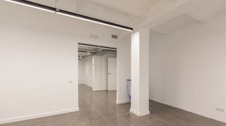 Local comercial en alquiler en La Nova Esquerra de l'Eixample en Barcelona