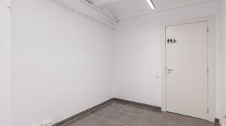 Local comercial en alquiler en La Nova Esquerra de l'Eixample en Barcelona