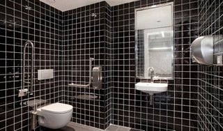 Local comercial en alquiler en La Nova Esquerra de l'Eixample en Barcelona