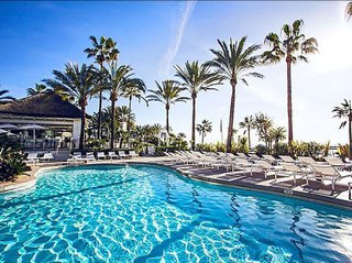 Piso en alquiler en Lomas de Marbella Club en Marbella