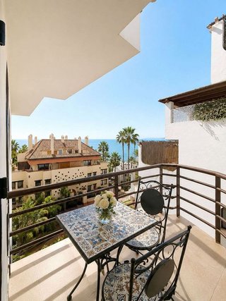 Piso en alquiler en Lomas de Marbella Club en Marbella