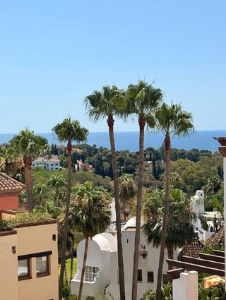 Piso en alquiler en Lomas de Marbella Club en Marbella