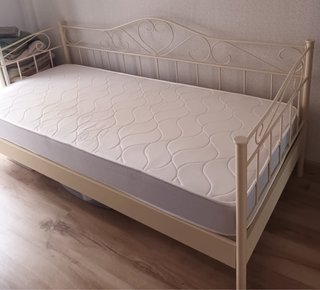 Cama  de Metal y colchon flex viscolastico 90x200