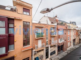Piso en alquiler en Valdeacederas en Madrid
