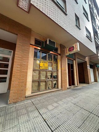 Local comercial en alquiler en San Mamés - La Palomera en León