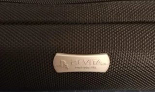 NUEVA. Funda Oficial PlayStation para PS Vita