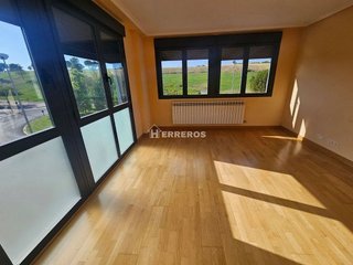 Piso en venta en Portillejo - Valdegastea en Logroño