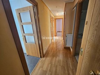 Piso en venta en Portillejo - Valdegastea en Logroño