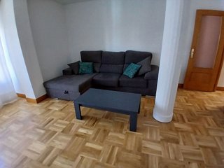 Piso en alquiler en Hospital - G3 - G2 en Burgos
