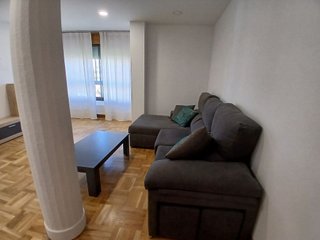 Piso en alquiler en Hospital - G3 - G2 en Burgos