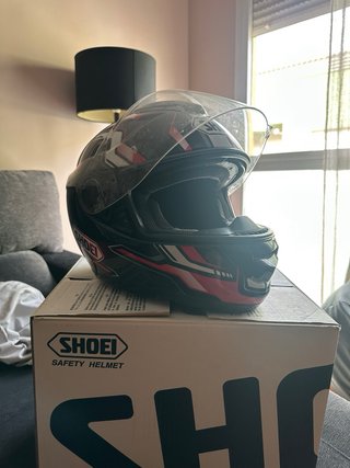 Casco de moto Shoei