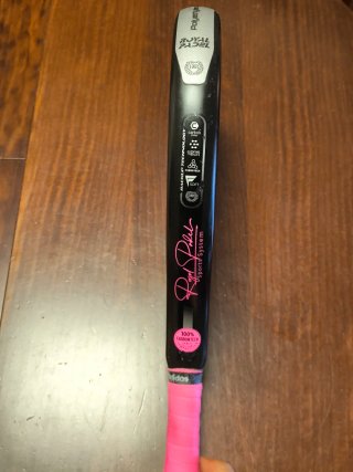 Pala de Pádel Royal Padel M27 Light con funda orig