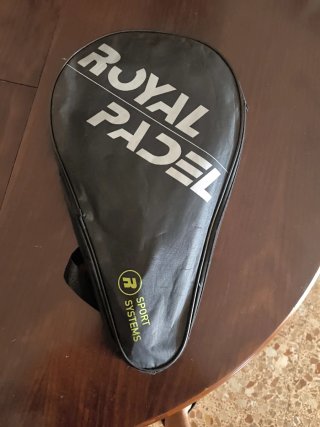 Pala de Pádel Royal Padel M27 Light con funda orig