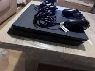 PlayStation 4 Pro 1TB Nero