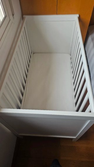 Cuna Infantil Ikea y Cambiador