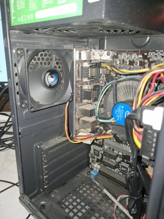 Ordenador i3 7ª Gen, 8GB RAM, 256GB SSD + 1TB