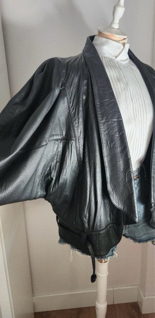 Cazadora de Piel Vintage Negra