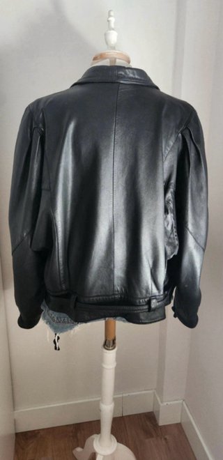 Cazadora de Piel Vintage Negra
