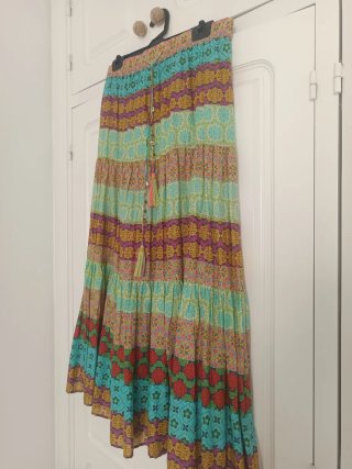 Falda larga Zara estampada