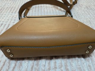 Bolso Guess Camel