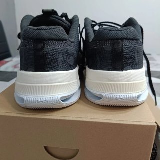 Zapatillas Nike Metcon 8 (NUEVAS SIN ESTRENAR)