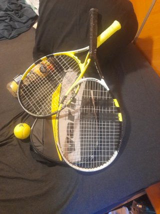 Raqueta de pádel K-Open y raqueta de tenis