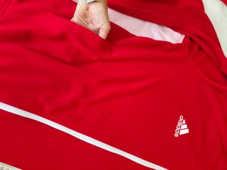 Chaqueta deportiva Adidas roja cremallera