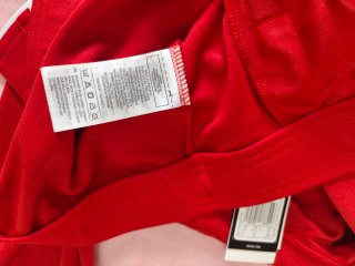Chaqueta deportiva Adidas roja cremallera
