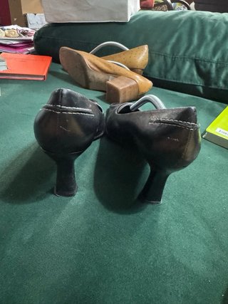 Zapatos de tacón negros