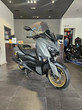 Yamaha X-MAX 125