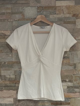 Pack 2 Blusas DKT Blancas Talla M