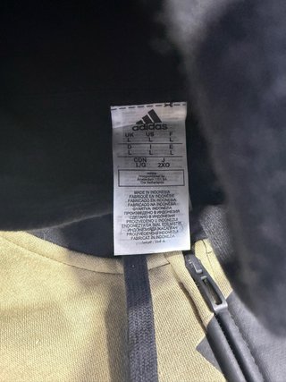 Chaqueta Adidas con cremallera