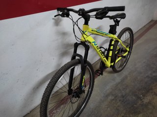 Bicicleta de Montaña NSTAR Amarilla
