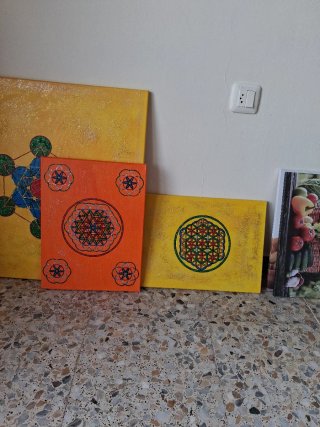 Scatole di stoccaggio + Orologio + Armadi e altro