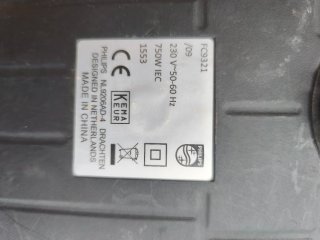 Aspiradora Philips PowerPro Compact