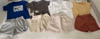 Set 8 capi abbigliamento neonato 6 mesi