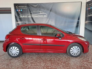 Peugeot 207 2010