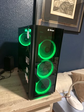 PC Gamer NitroPc con Iluminación LED
