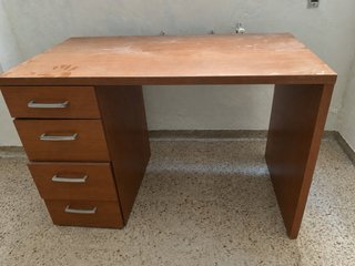 Escritorio madera con cajonera fija