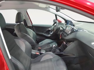 Peugeot 2008 PureTech 110 Allure 81 kW (110 CV)